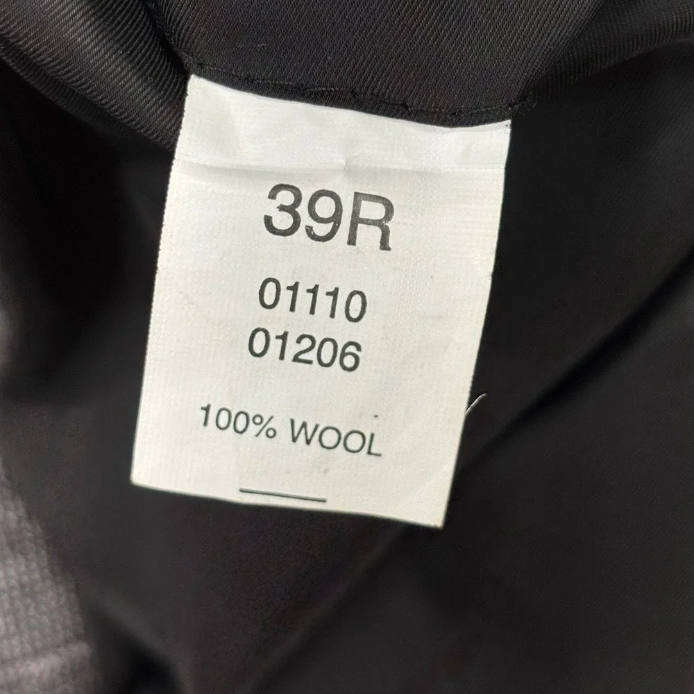 Jos A Bank Traveler Blazer Mens 39R Wool Windowpane Check 2 Button Gray‎ Jacket